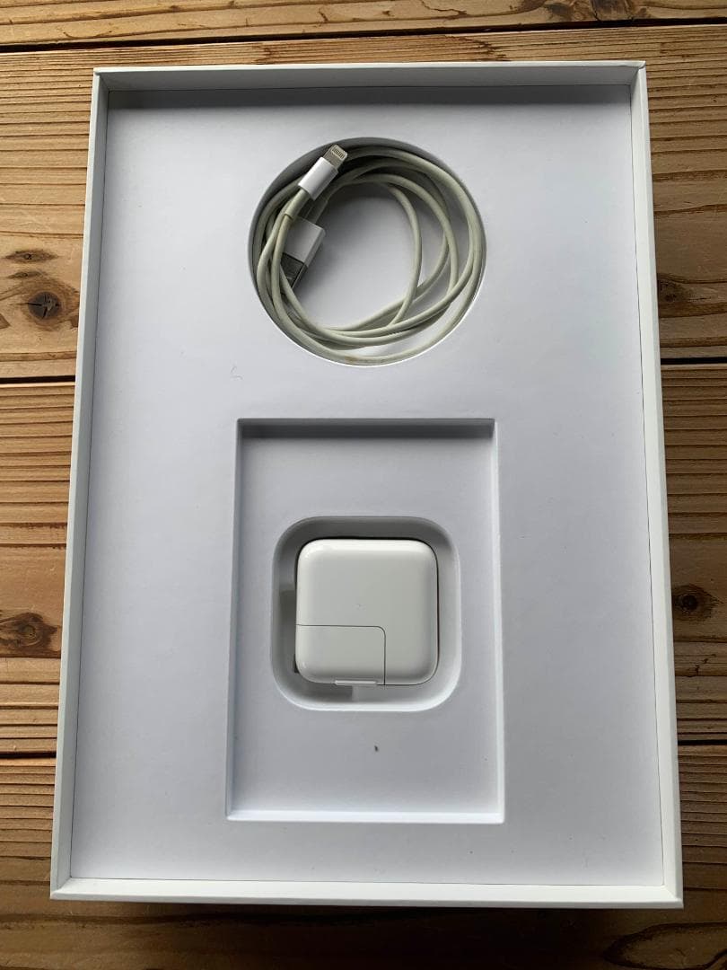 超美品 iPad 第7世代 バッテリー100% ゴールド 本体