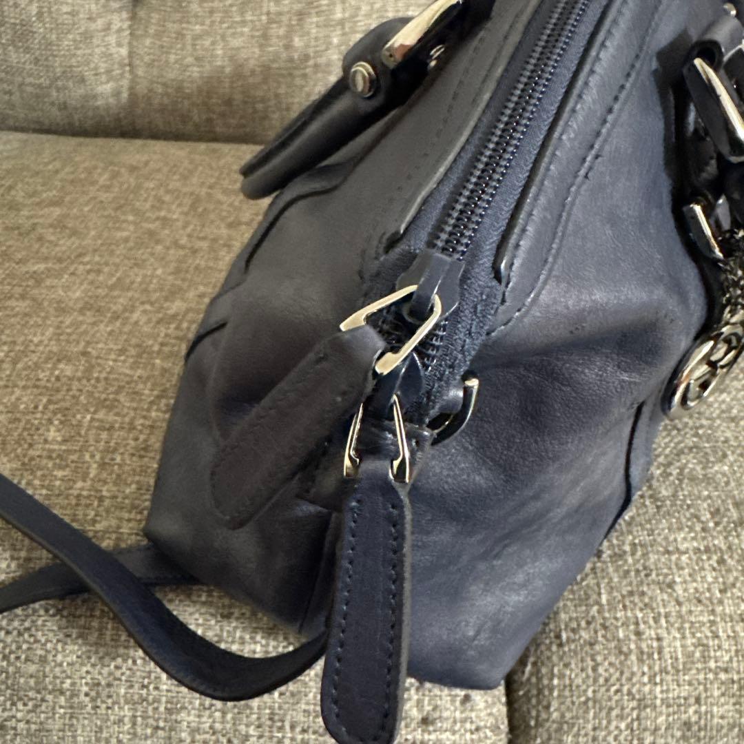 GUCCI ネイビー レザー バッグ