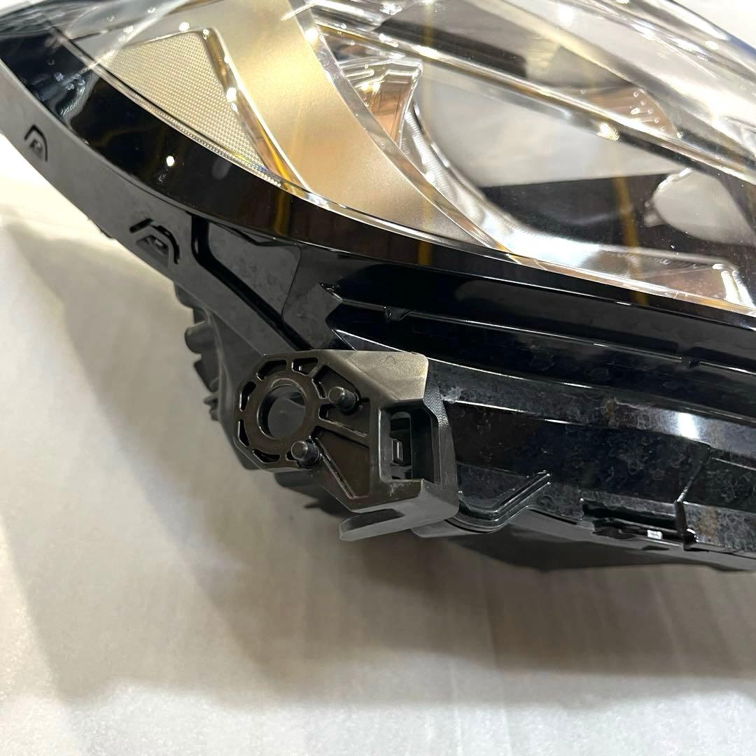 フィット 純正ヘッドライト右 GR1