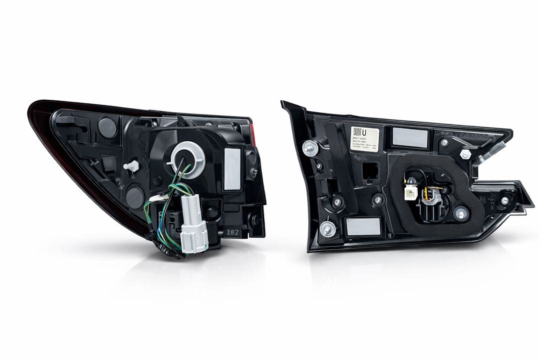 スバル　レヴォーグ VN5 純正テールライト