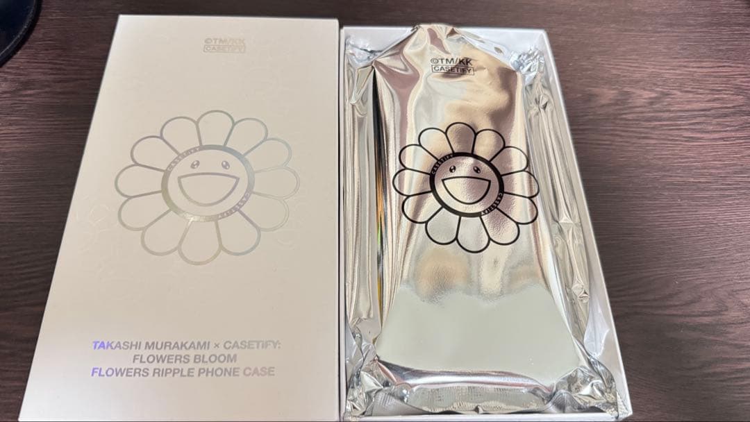 ぴーまん⭐︎～村上隆～FLOWERSBLOOM⭐︎iPhone17proMAX