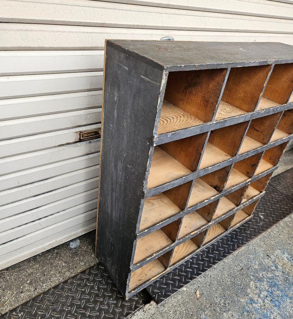 アンティーク 古い木の飾り棚 シャビー ペイント シューズケース オープンラック