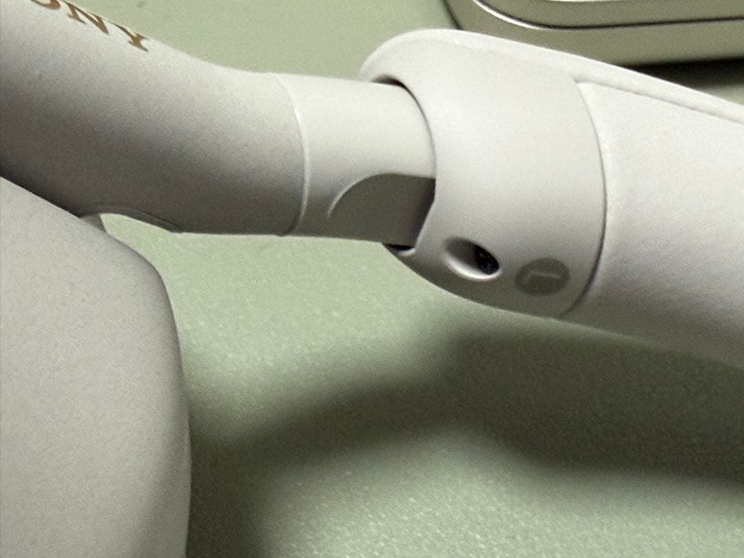 SONY WH-1000XM5 プラチナシルバー　全損1年保証書レシート原本添付