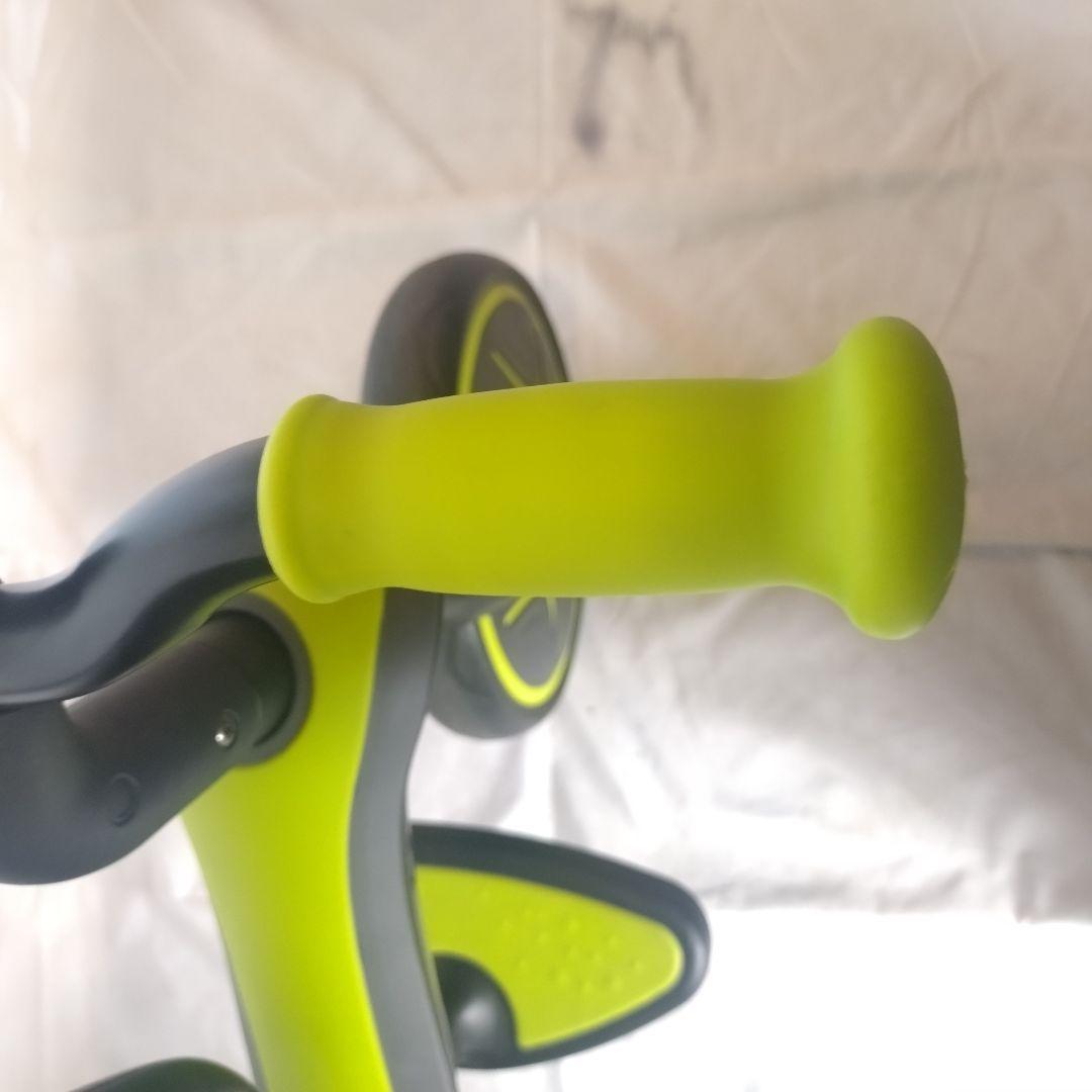 GLOBBER 4in1 トライク ブラック/グリーン　三輪車