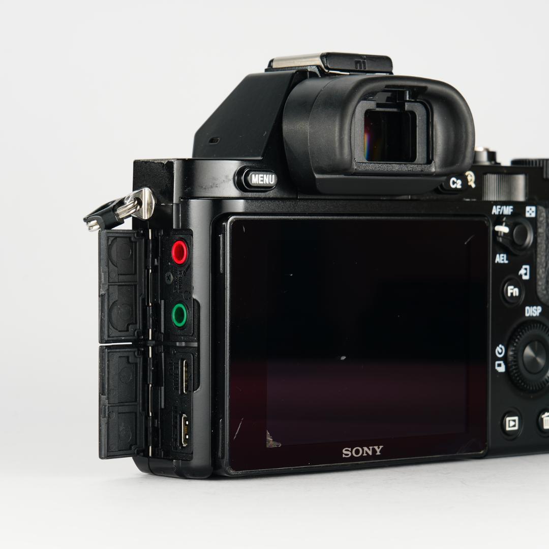 超軽量/フルサイズミラーレス/SONY α7/SEL2870望遠レンズセット