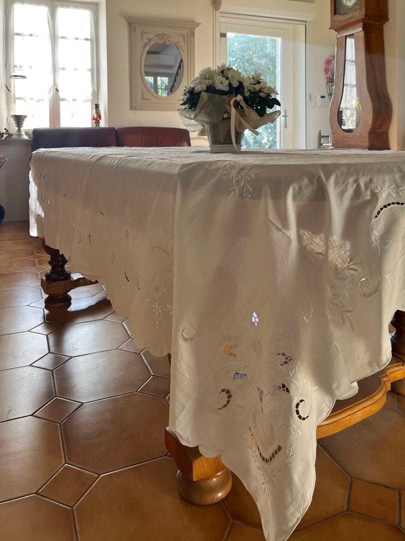 ◆フランス刺繍｜大判マルチクロスBベッドカバースプレッド白テーブルクロス草花