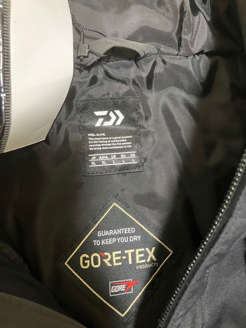 ダイワゴアテックスコンビアップウィンタースーツ　12月31日まで値引き中