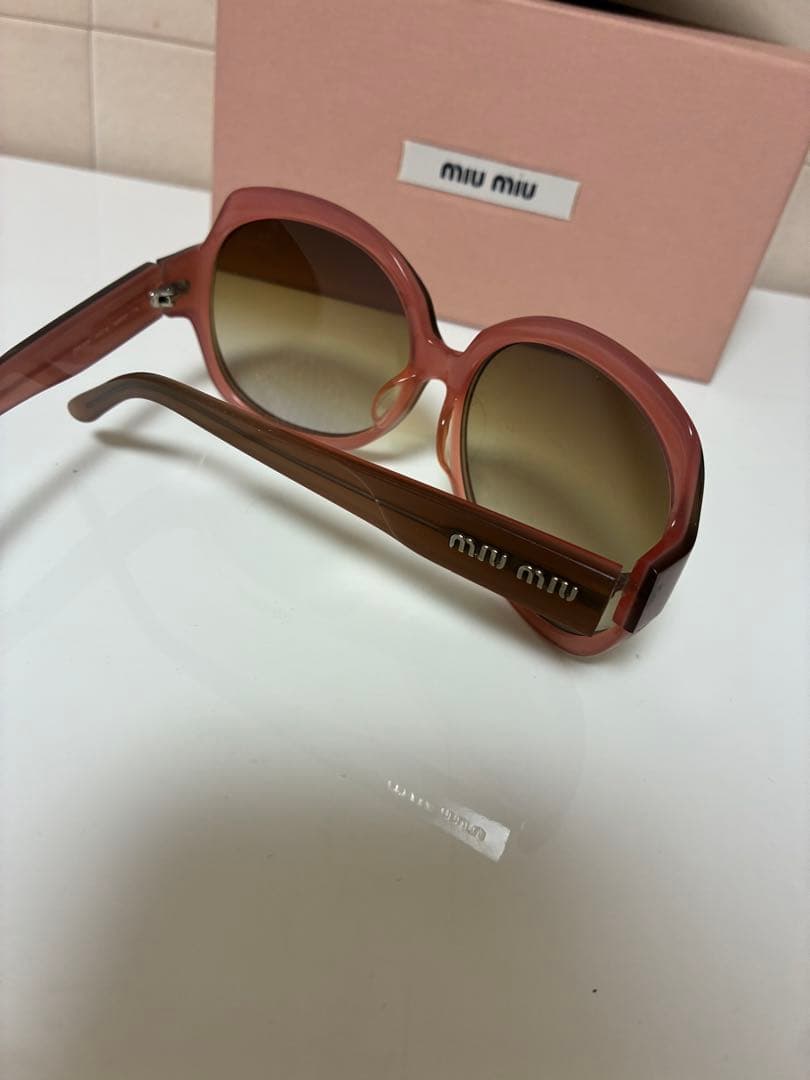 MIU MIU ブラウン　サングラス