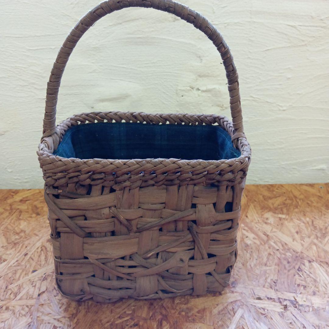 山葡萄の 小型かごバッグ