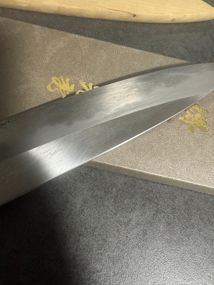 【極美品】包丁 界一文字光秀 煌　青一鋼　黒　黒呂柄 和式牛刀