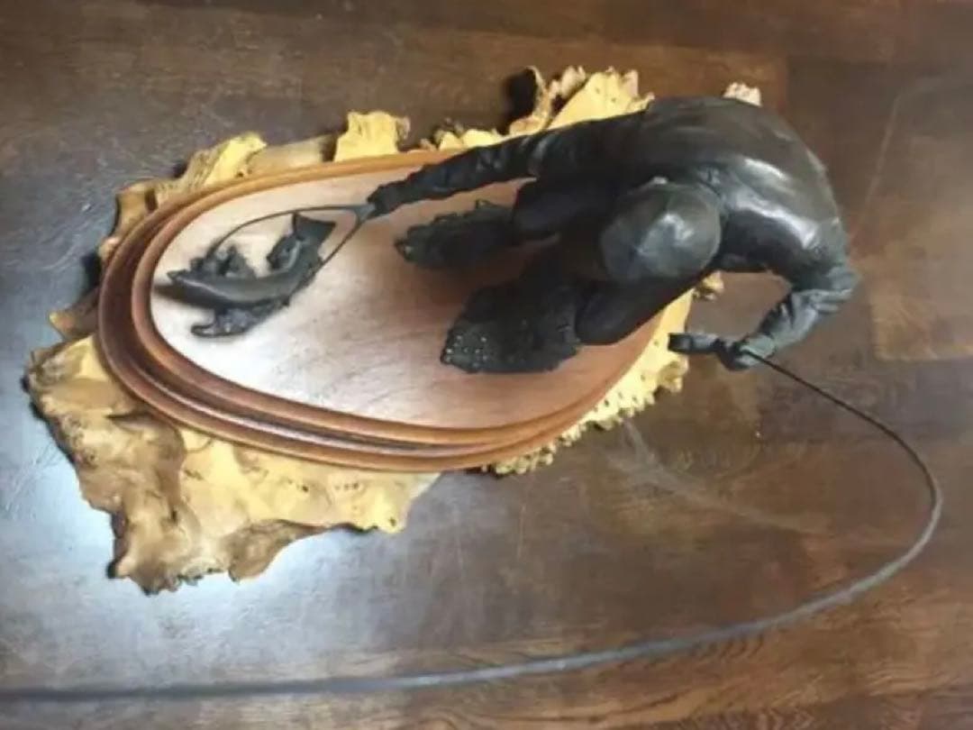 エディーバウアー にて作家作品