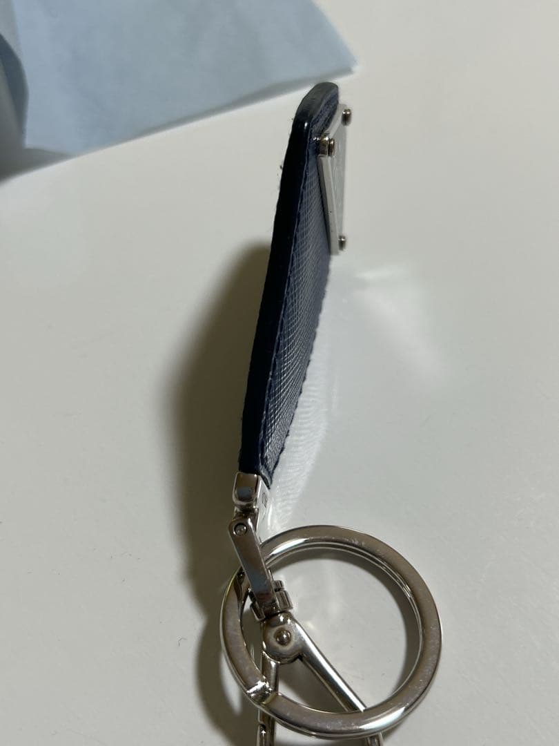 PRADAサフィアーノ ネイビー キーホルダー