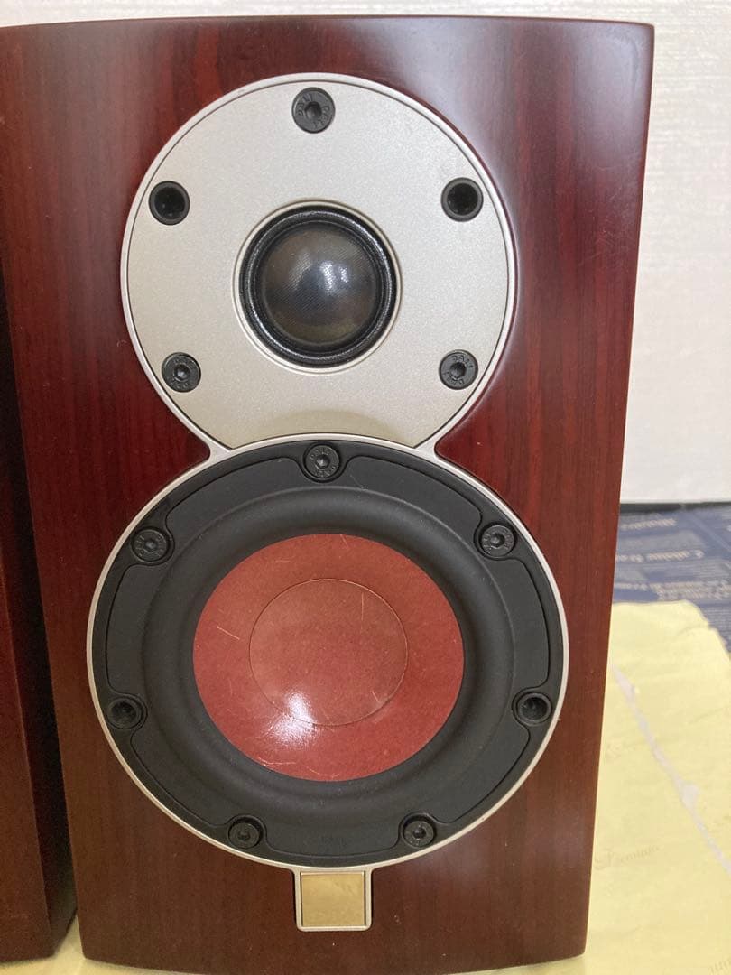 DALI MENUET MRロッソ