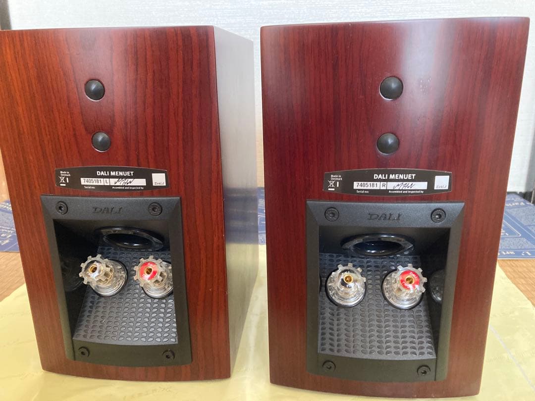 DALI MENUET MRロッソ