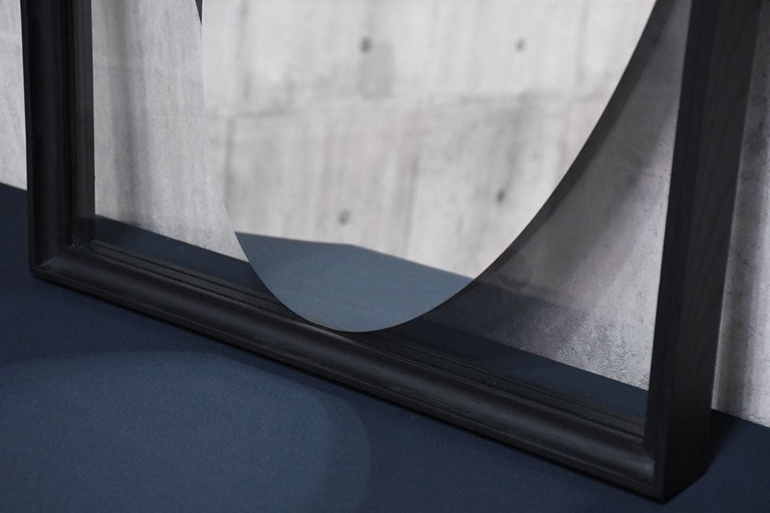 EEK132 展示品 カッシーナ デッドライン ミラー 29万 ブラックフレーム