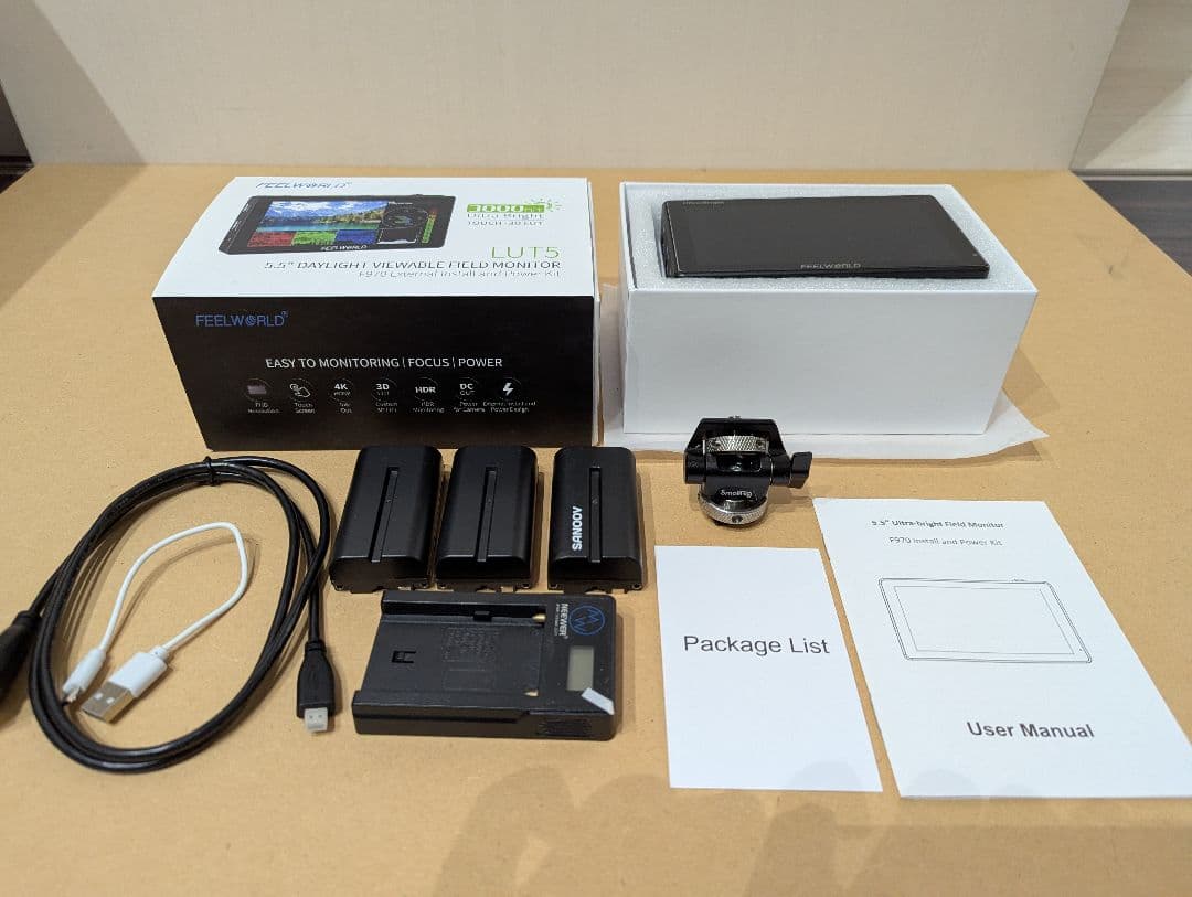 FEELWORLD　LUT5 5.5インチ超高輝度3000nit