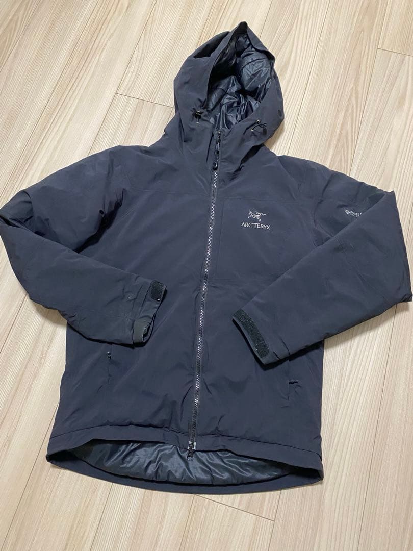 本日のみお値下げ　ARC'TERYX ブラック ダウンジャケット