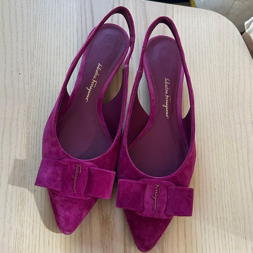 フェラガモ　ベロア　フラットパンプス　6d