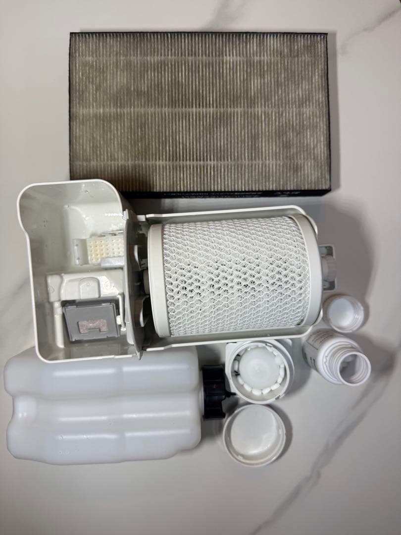 Panasonic ジアイーノ 24年製25年3月購入空間除菌脱臭機 ダークグレ