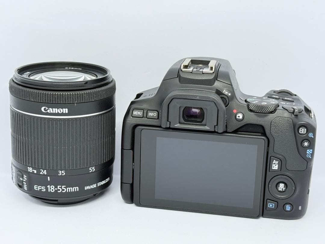 ⭐️Canon EOS Kiss X10 一眼レフカメラ⭐️