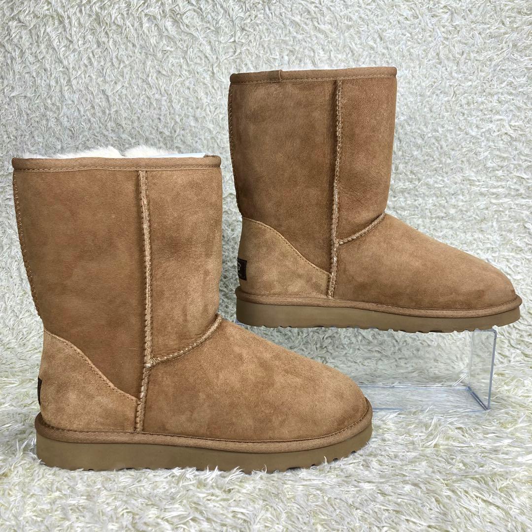 『未使用級』UGG アグ ムートンブーツ クラシック ショート 2 ボア 24