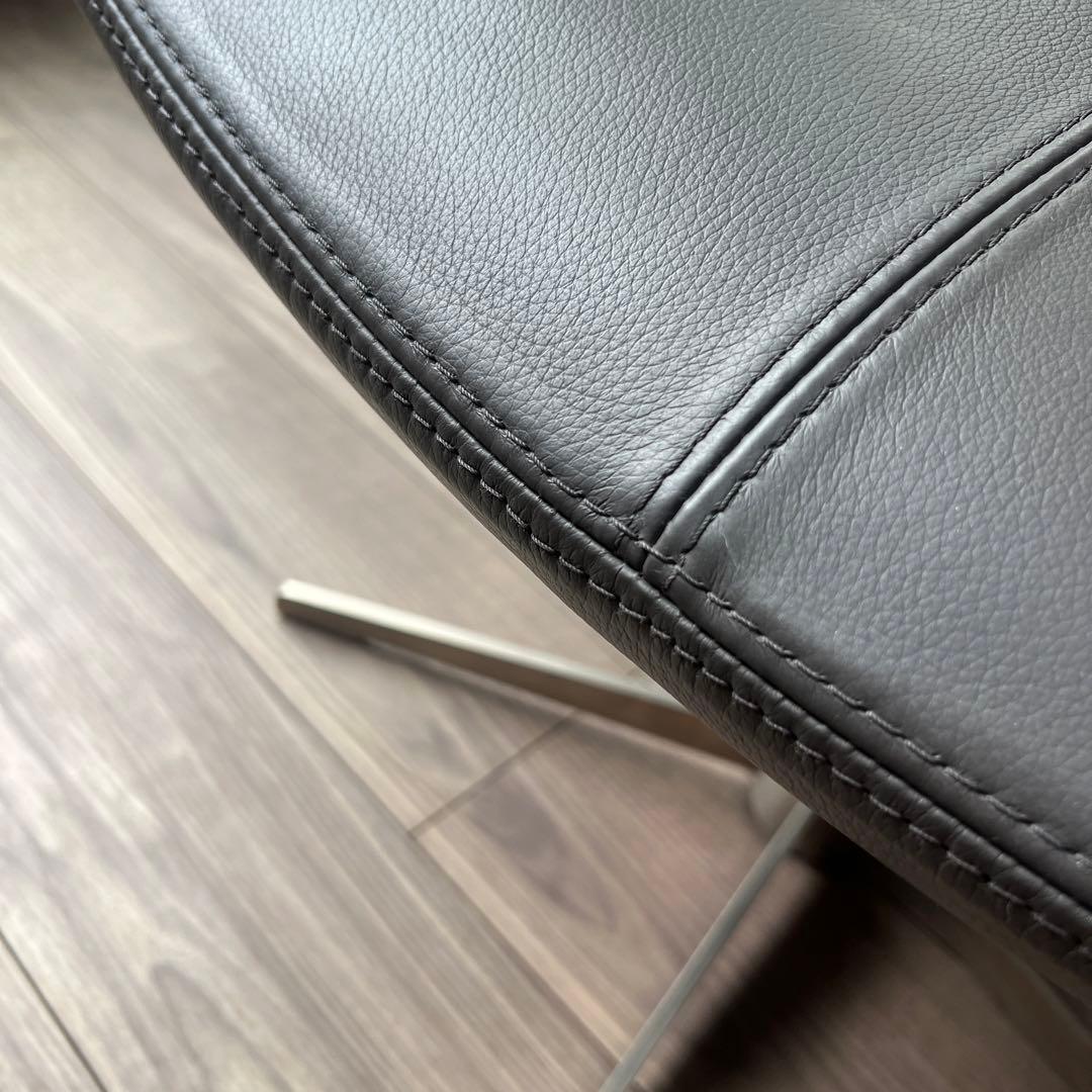 godplayer.jpです❗️ボーコンセプトオットマン❗️25万円❗️半額‼️