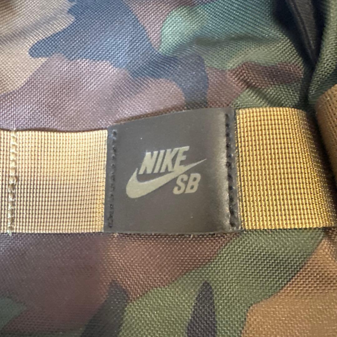 超希少【NIKE SB】 skate shuttleバックパック リュック カモ