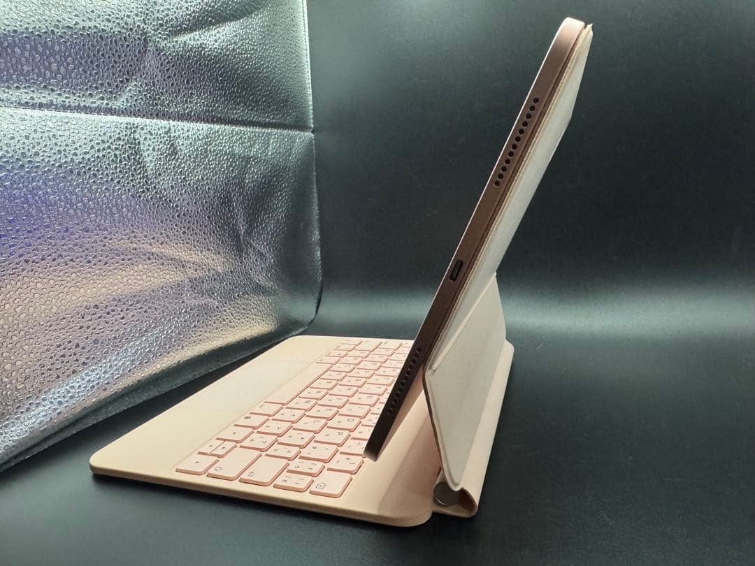 87％画面きれいipadAir4マグネティックキーボードスペン