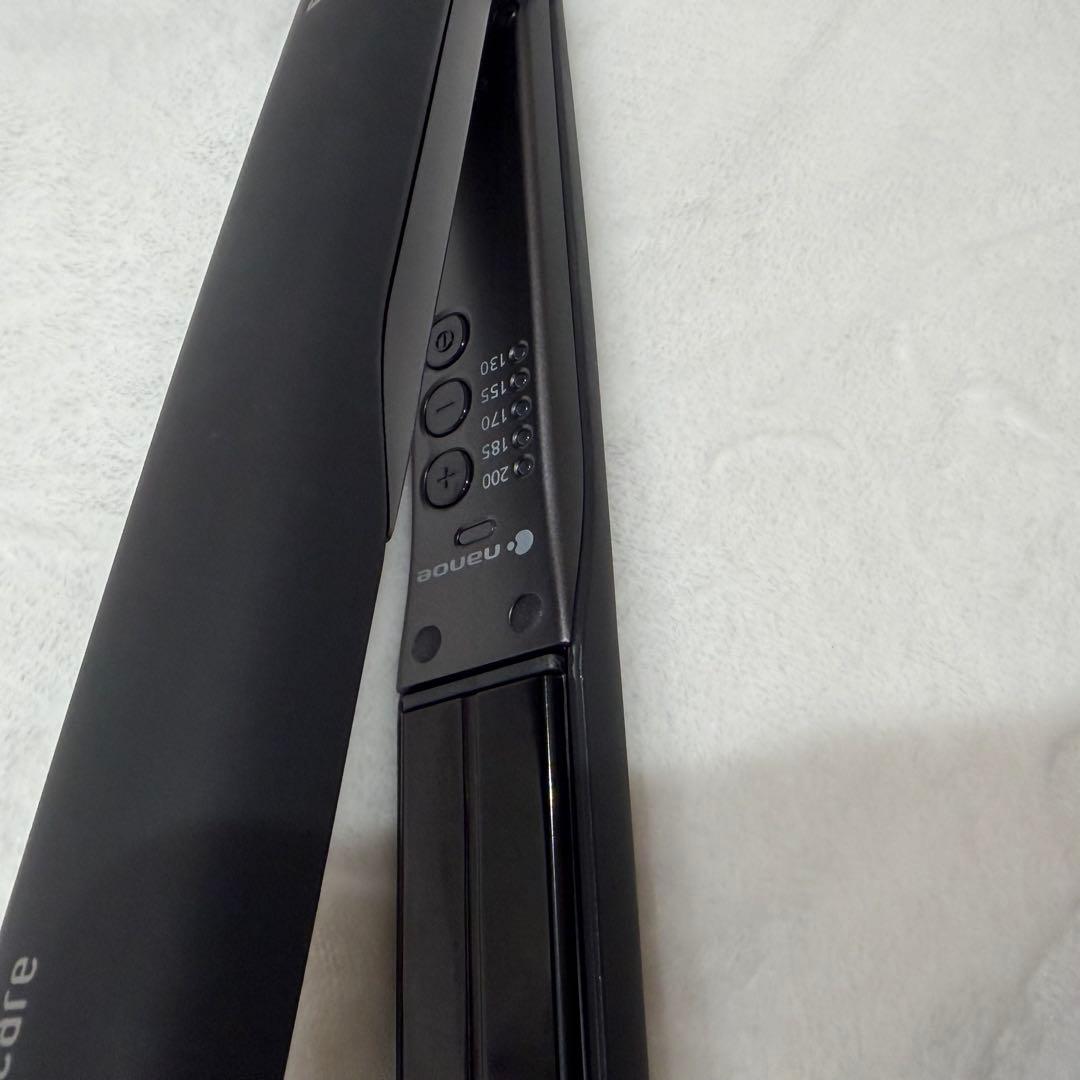 EH-HS0J-K ナノケア　Panasonic ストレートアイロン