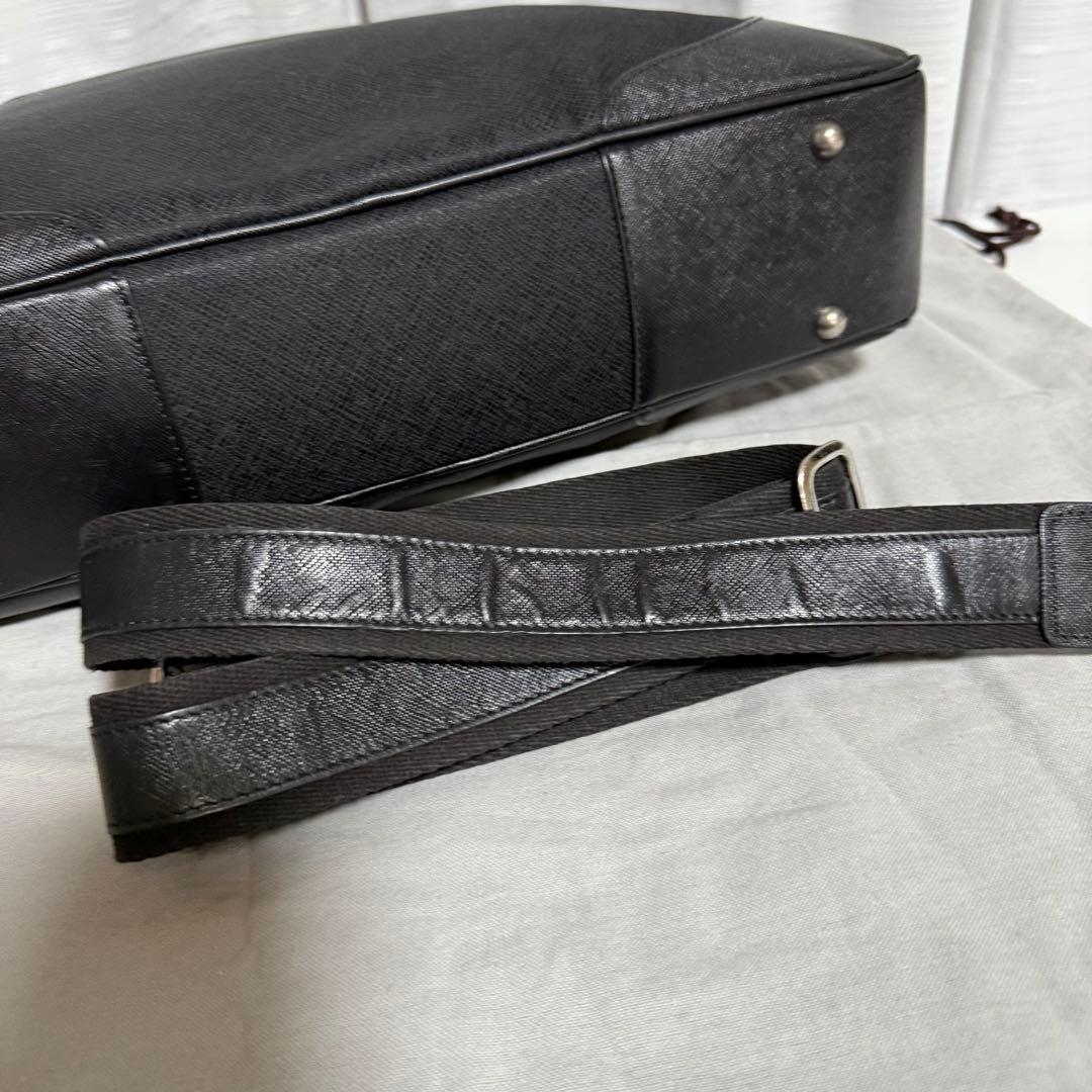 極美品✨ペッレモルビダ　キャピターノ　ビジネスバッグ　レザー　ブラック