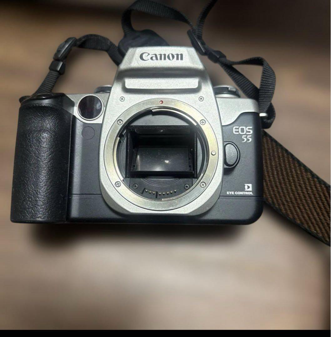 アルミ製カメラケース、カメラ、レンズ、その他装着品セット