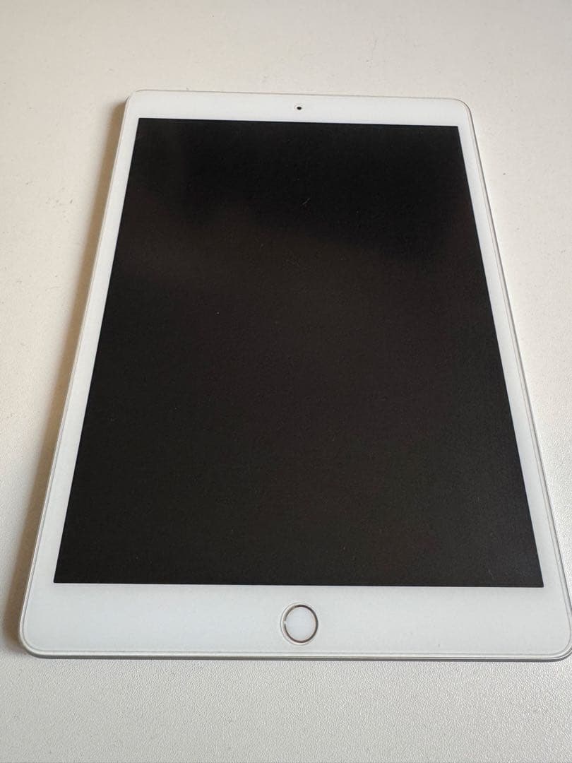 iPad 第8世代 32GB シルバー 美品 箱付き