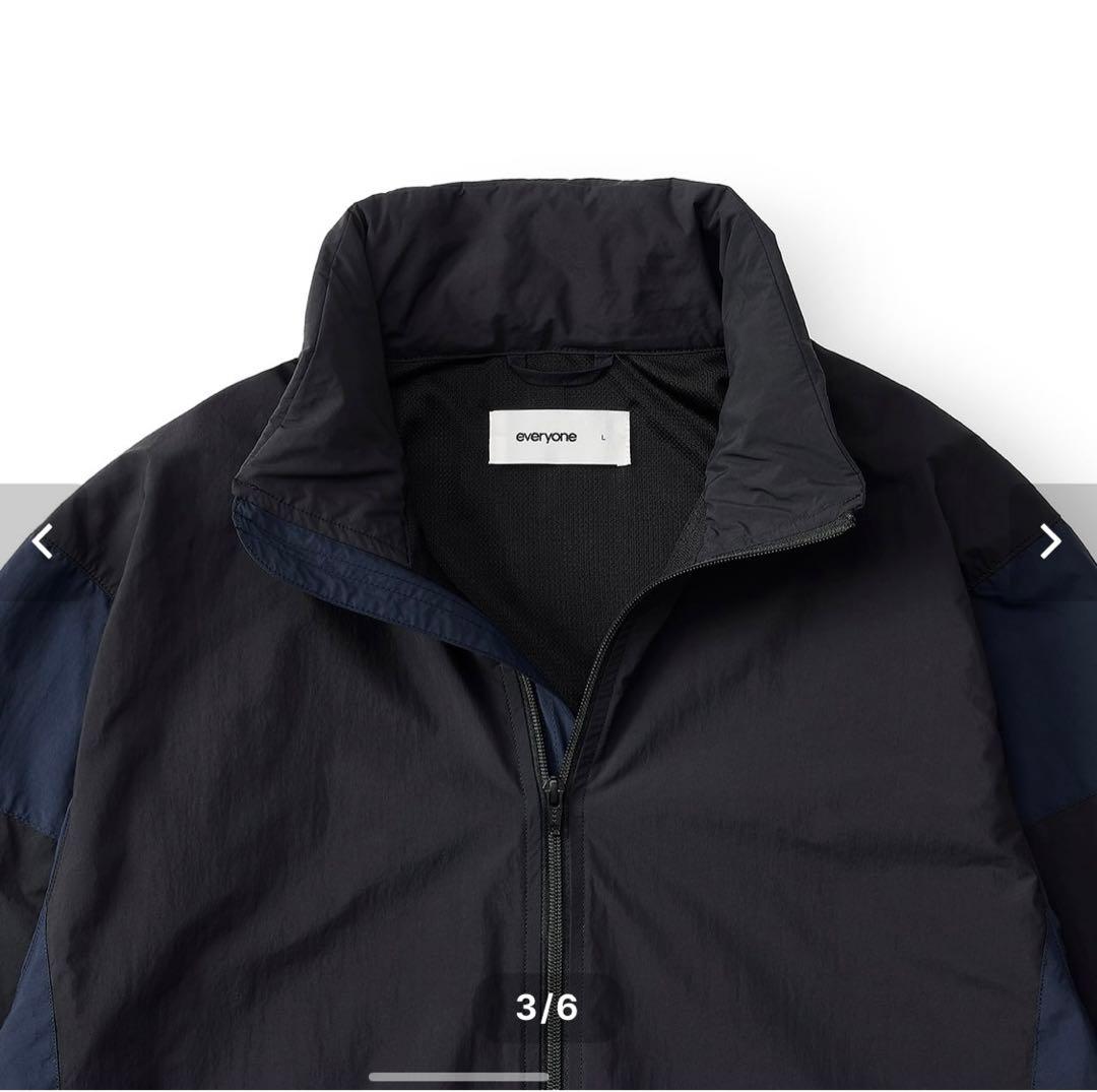 エブリワン　two-tone light weight nylon jacket