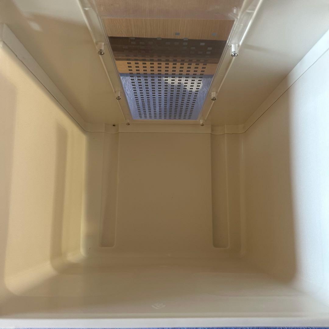 【極美品】アイリスオーヤマ オフィスシュレッダー クロスカットホワイトOF18J