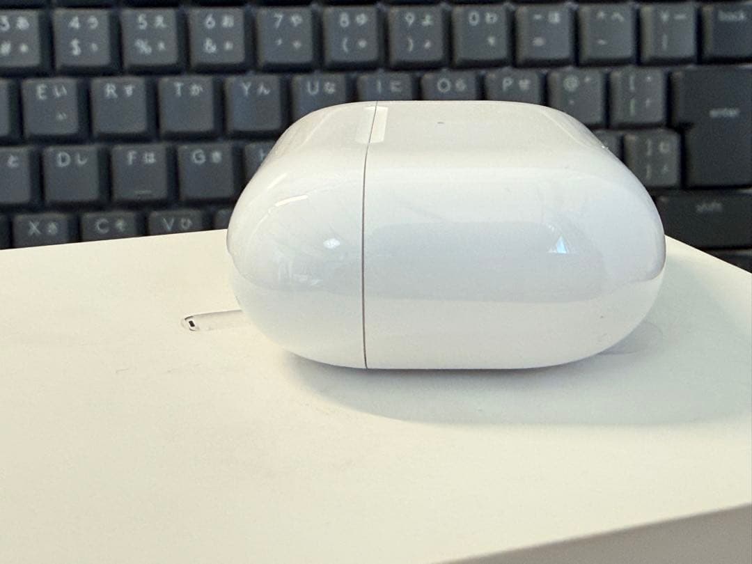 AirPods Pro（第2世代）USB-C 充電ケース付き