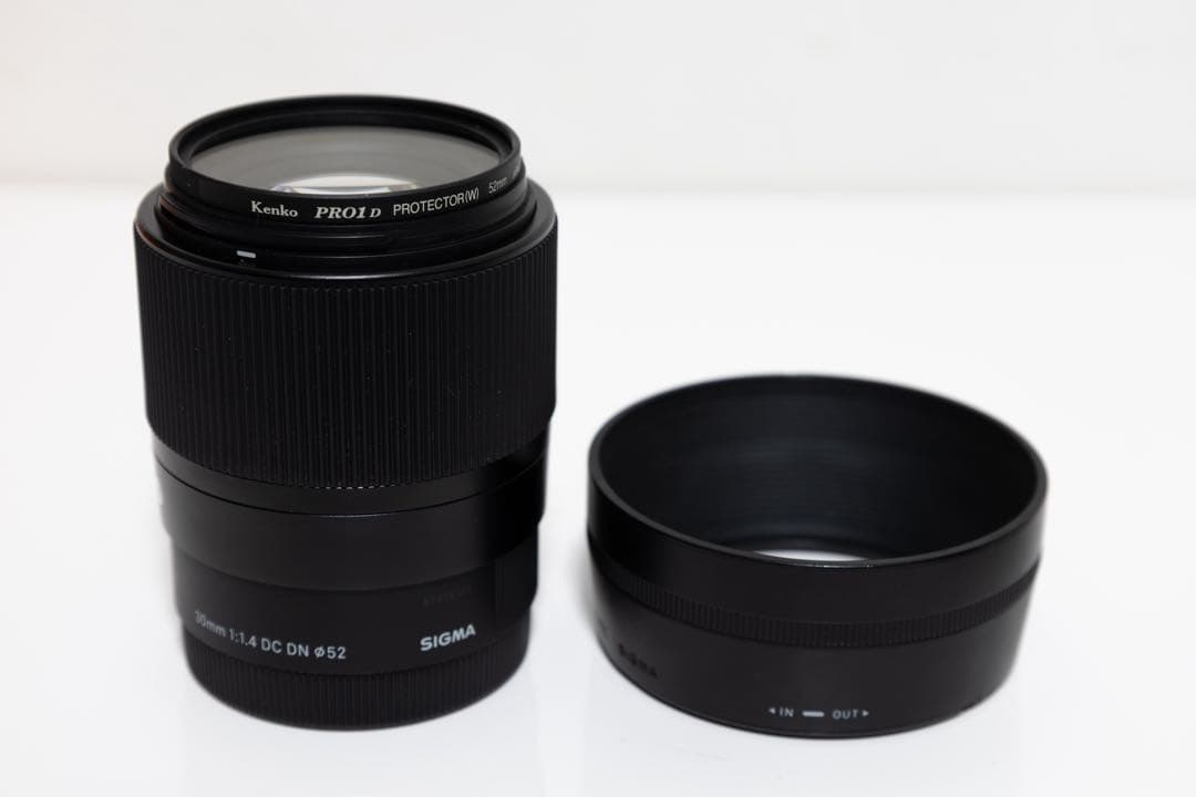 SONY α6400 ダブルズーム＋SIGMA 30mm F1.4 付属品多数