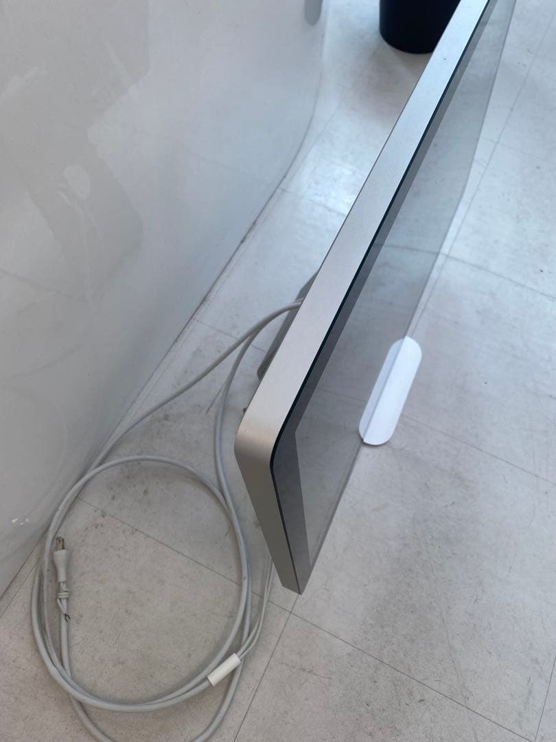 ディスプレイ・モニター本体 Apple Thunderbolt Display 27
