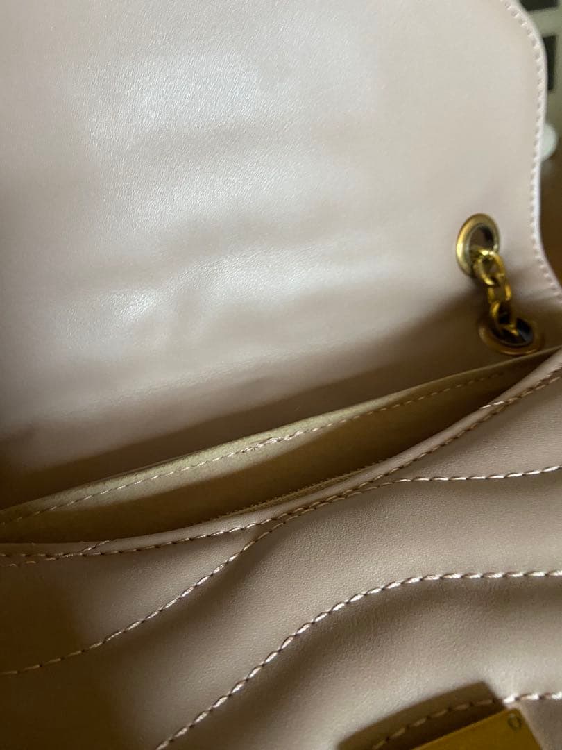 Louis Vuitton キルティングショルダーバッグ