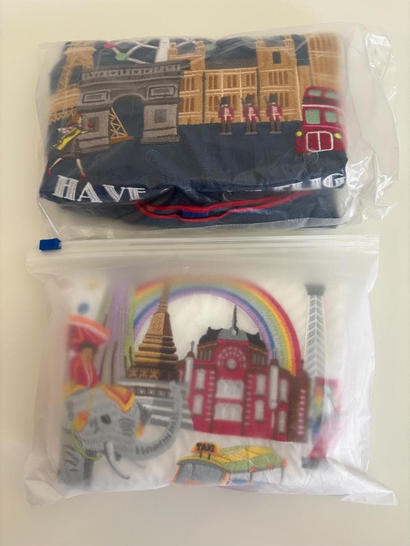 JAL 機内販売 ボール＆チェーン 2個セット（ネイビー1、ホワイト1）