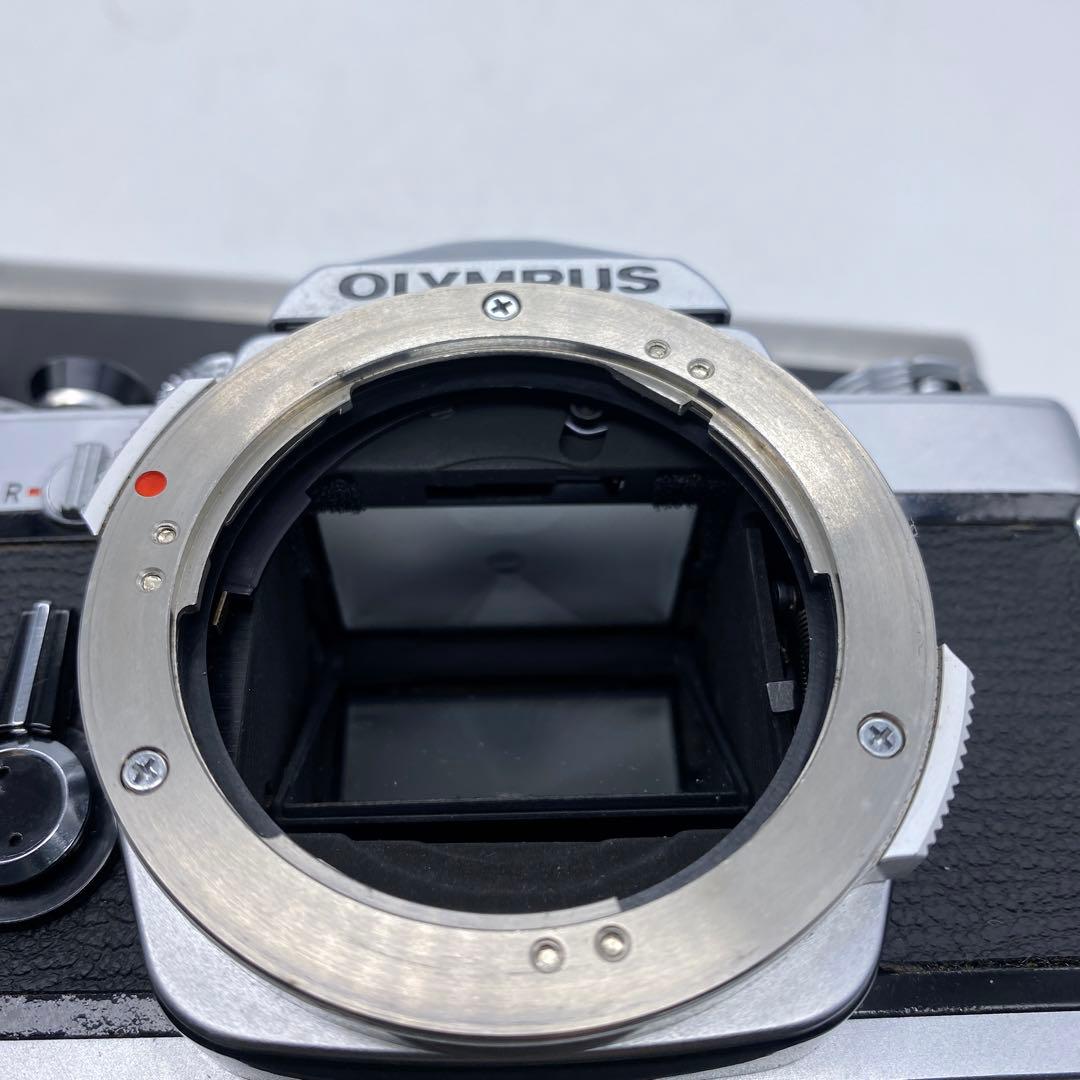オリンパス　OM 1 50 m m レンズ付き