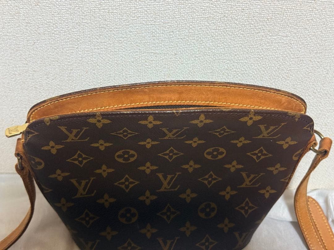 ルイ・ヴィトン LOUIS VUITTON ショルダーバッグ