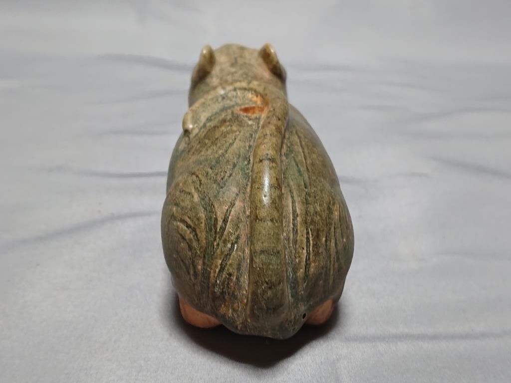 コレクター収集品　クメール 緑褐釉　鼠形壺（B）