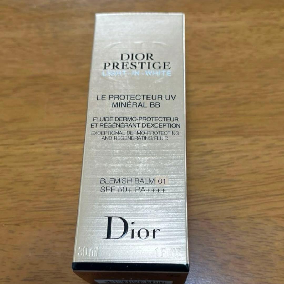 【新品未使用】Diorプレステージ ホワイトルプロテクター UV ミネラル BB
