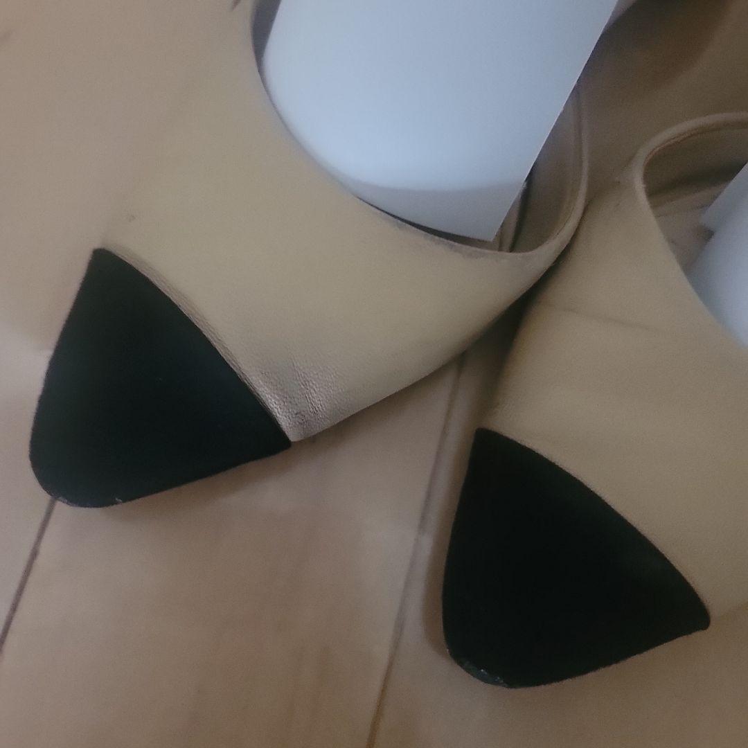 CHANEL ベージュ・ブラック アンクルストラップ フラットシューズ