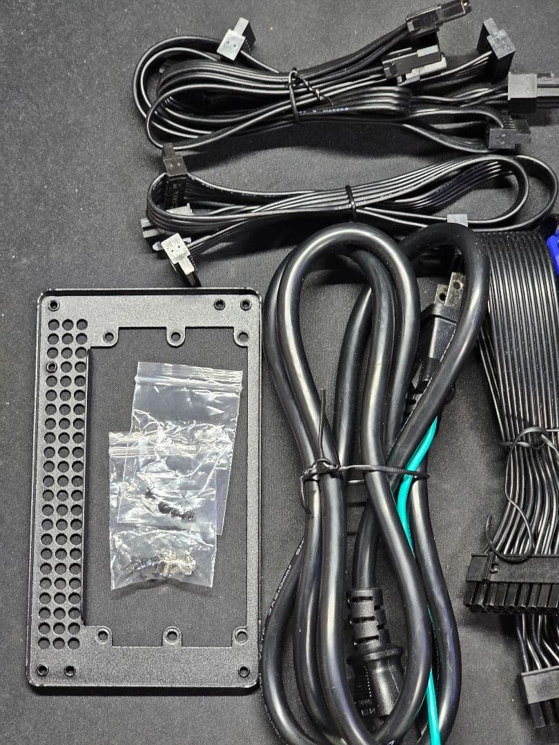 Silverstone SFX電源 650W SST-SX650-G-Rev