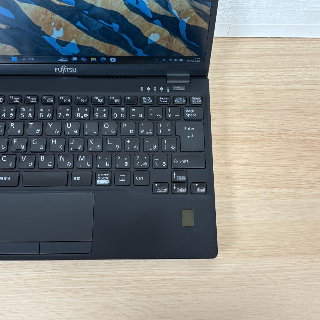 富士通　11世代i5　高年式　美品　ノートパソコン　Windows11　03
