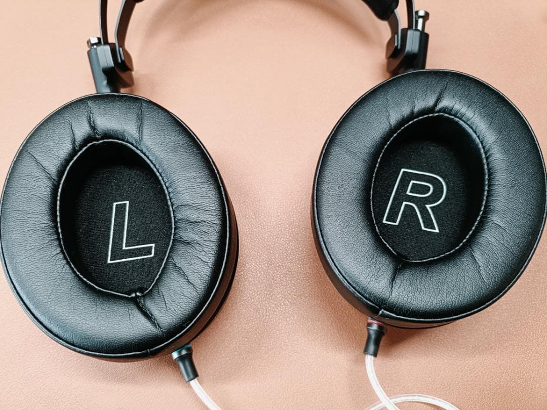 Kiwi　Ears　Atheia　デュアルドライバーヘッドフォン