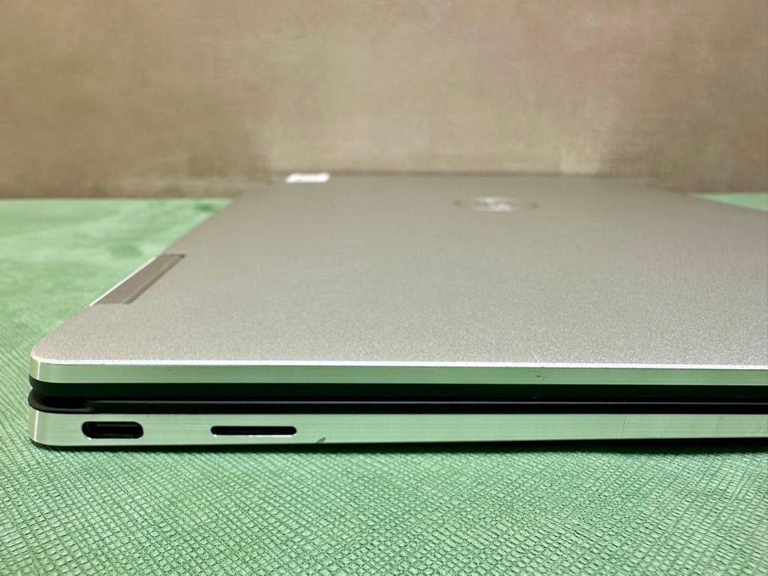 Windowsノート本体 DELL XPS 7390 2 in 1 i5 8GB 256GB |T318