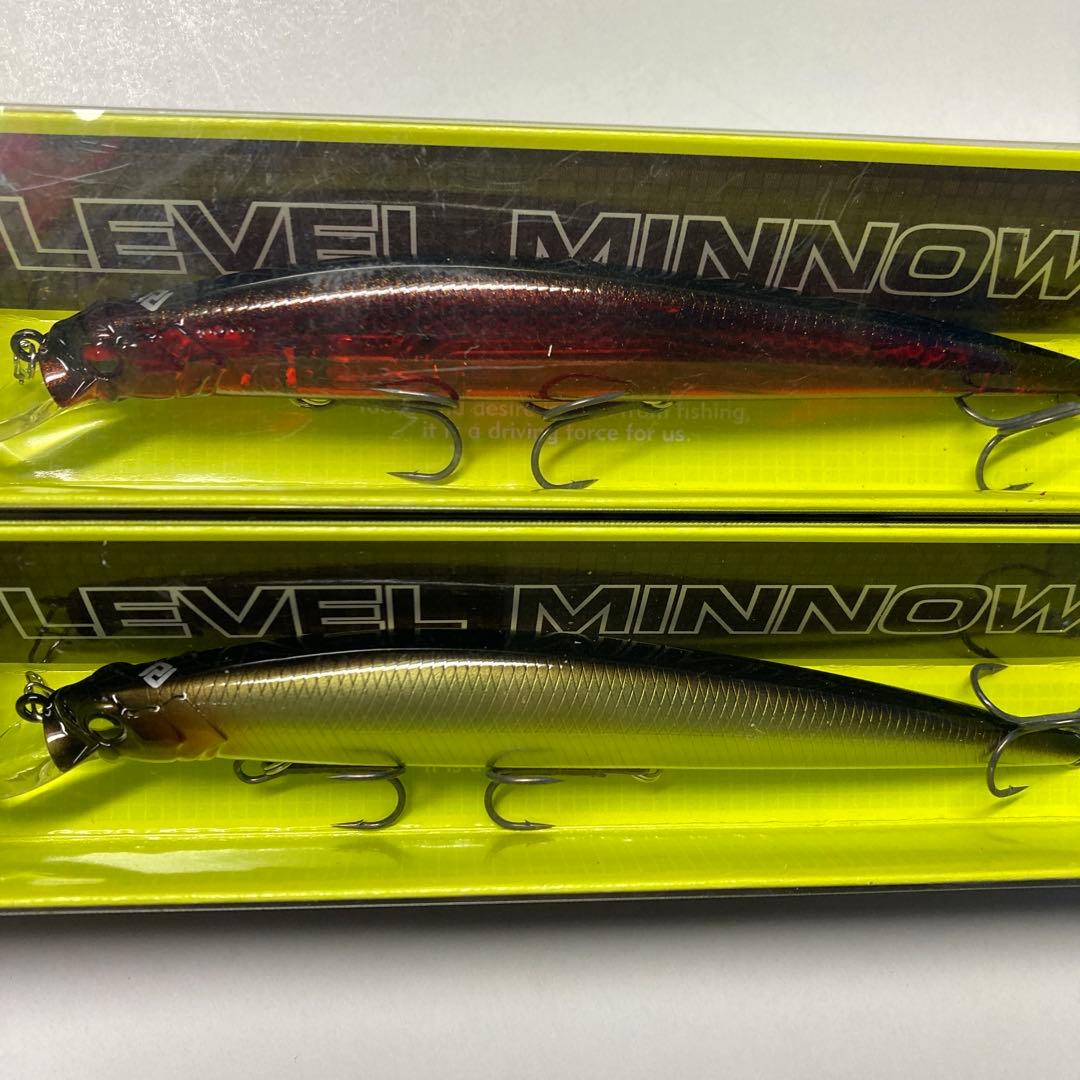 【新品】レイドジャパン　レベルミノー／プラス ２タイプ 4セット