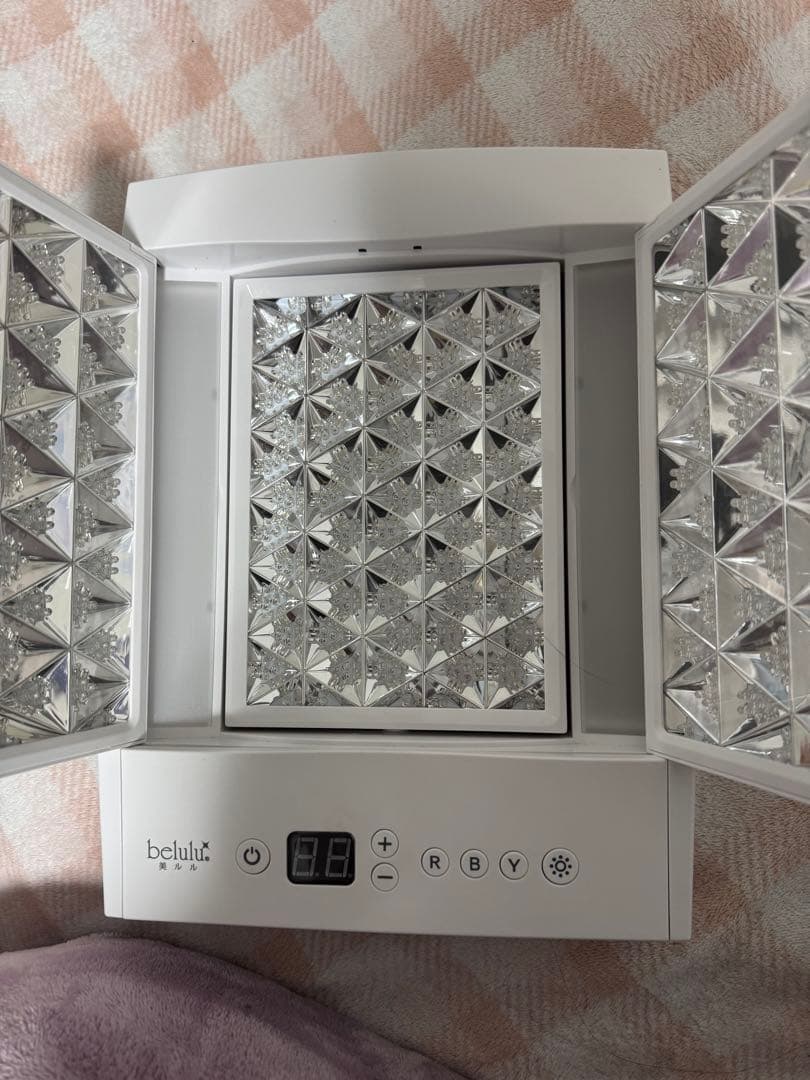 belulu hikari plus 美顔器 LEDライト